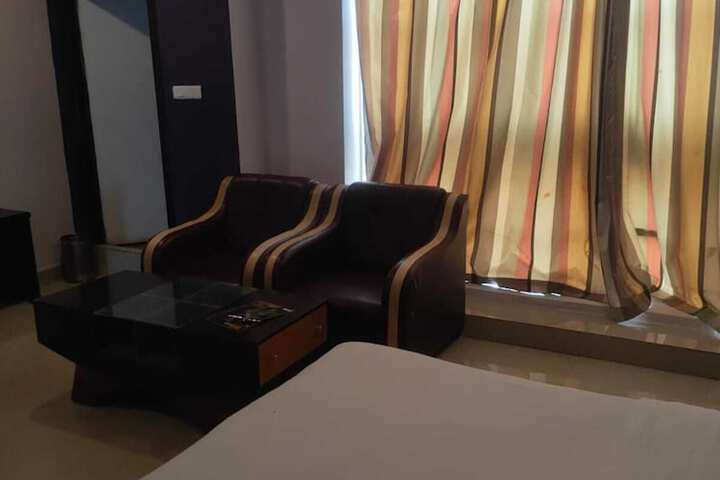 Room 14 of 34