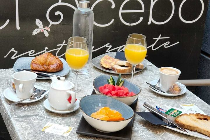 Breakfast/Coffee Service 85 of 101