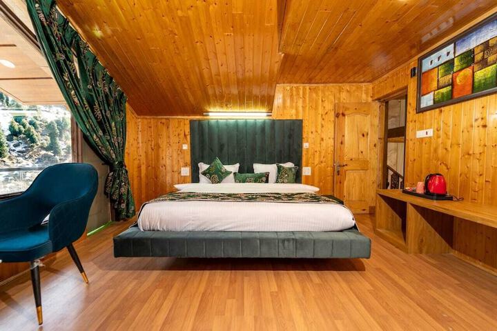 Room 3 of 13