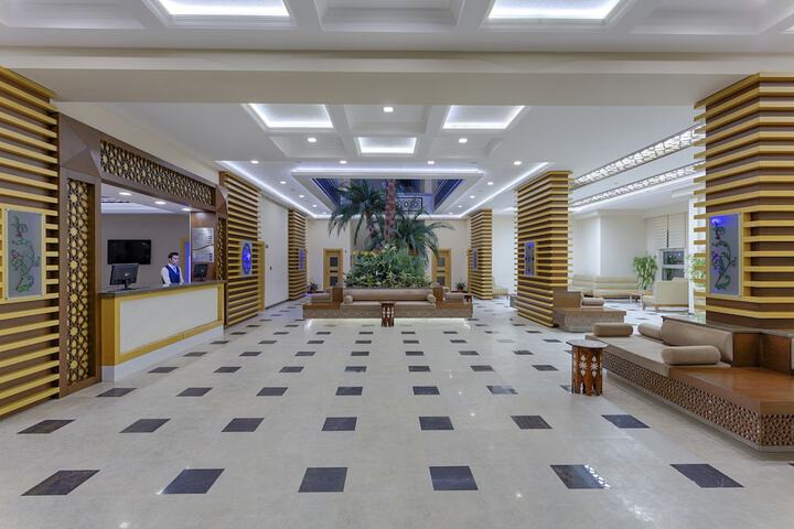 Hotel Interior 5 of 114