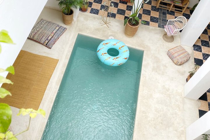 Pool 97 of 155