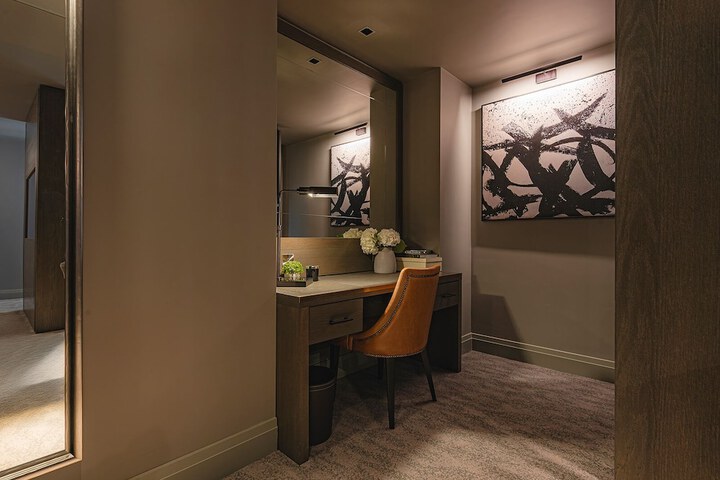 Room 75 of 132