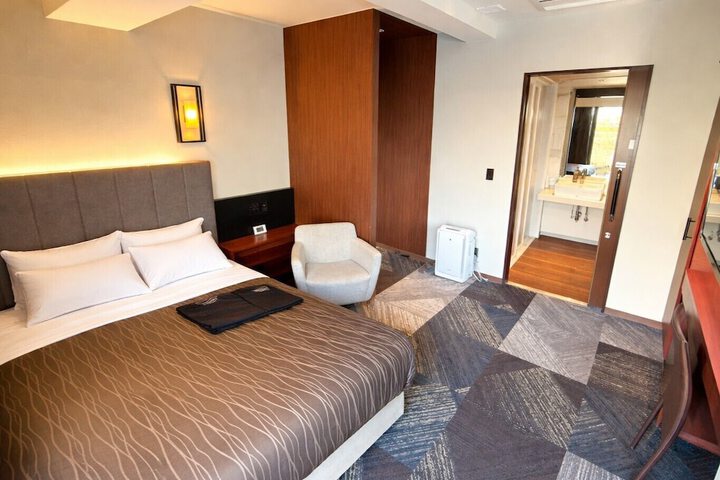 Room 19 of 60