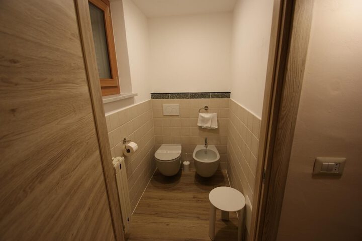 Room 28 of 57