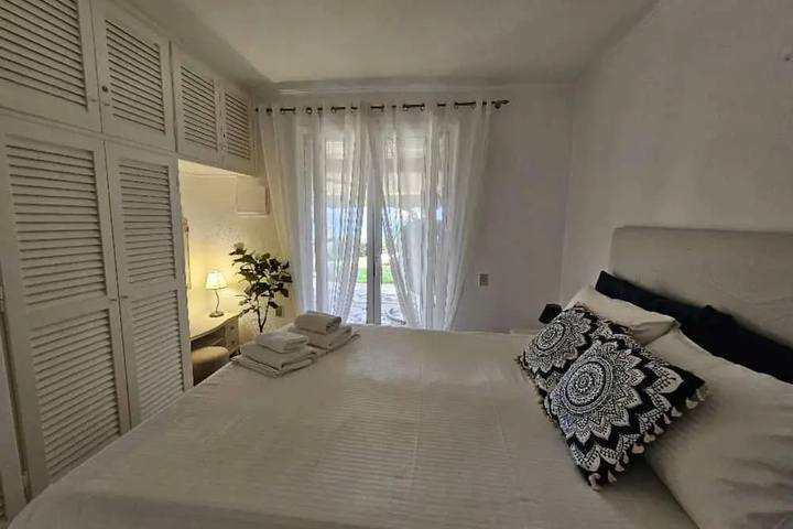 Room 4 of 19