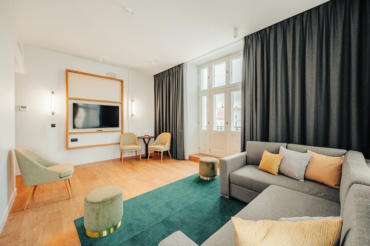 Room 14 of 70
