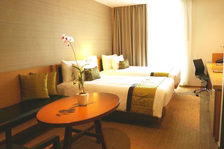 Room 35 of 70