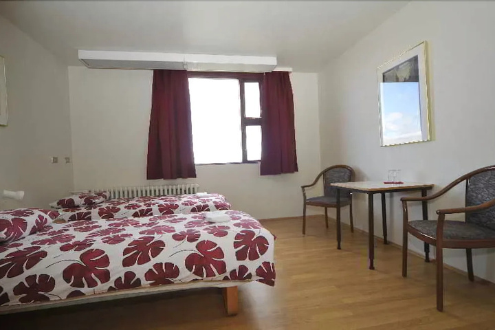 guest_rooms