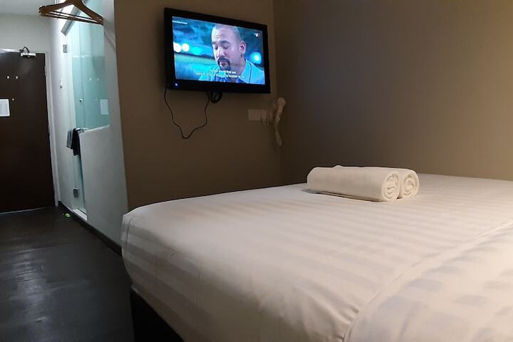 Room 43 of 138