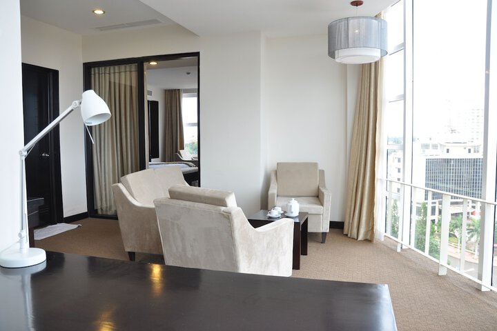 Room 10 of 47