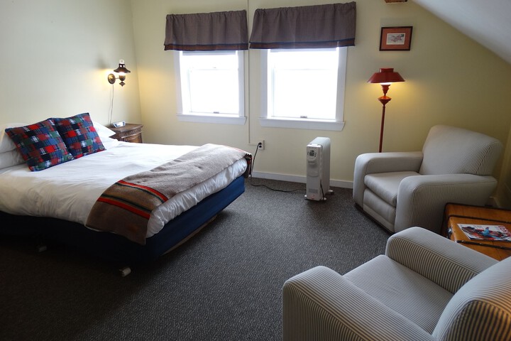Room 5 of 70