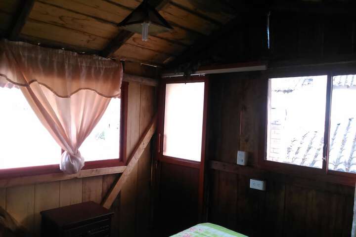 Room 8 of 173
