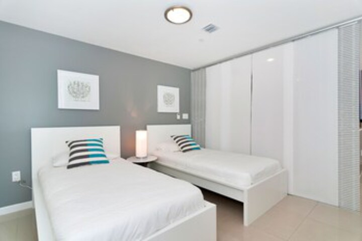 Room 31 of 34