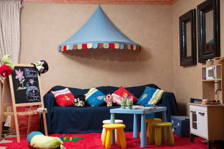 Children's play area - indoor