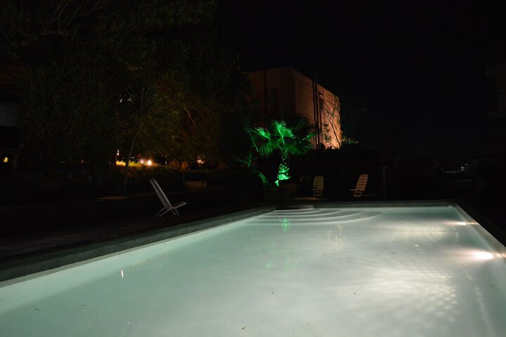 Pool 40 of 53
