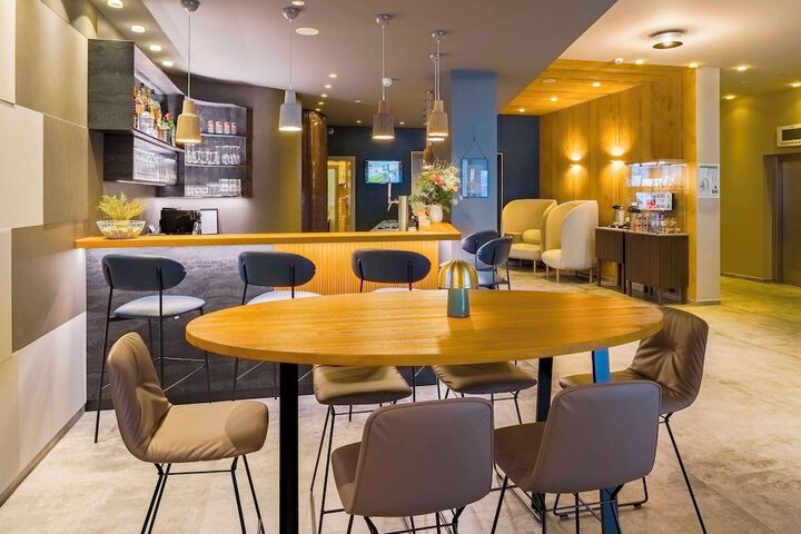 Hotel Lobby