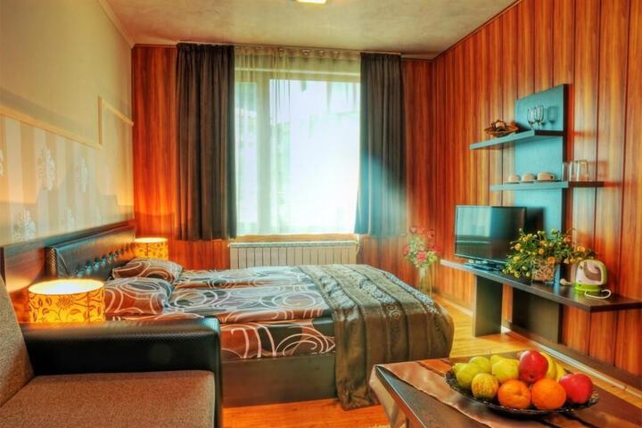 Room 8 of 26