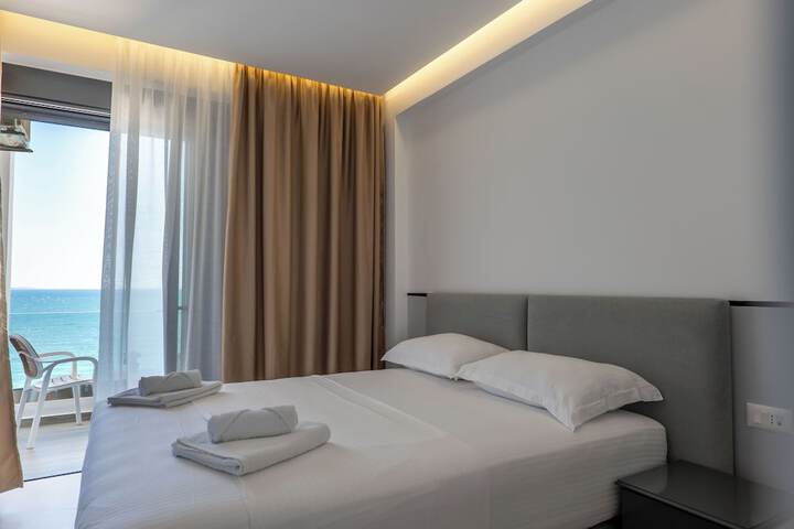 Room 25 of 89