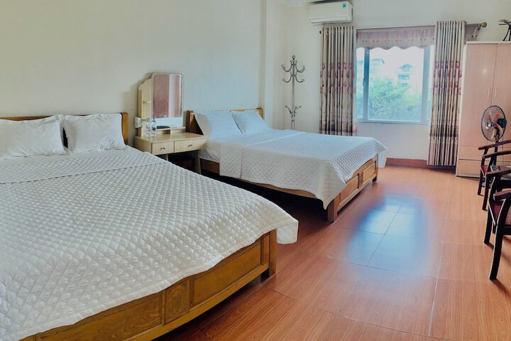 Room 6 of 42