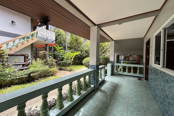 Terrace/Patio 27 of 34