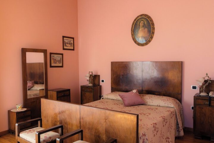 Room 14 of 49
