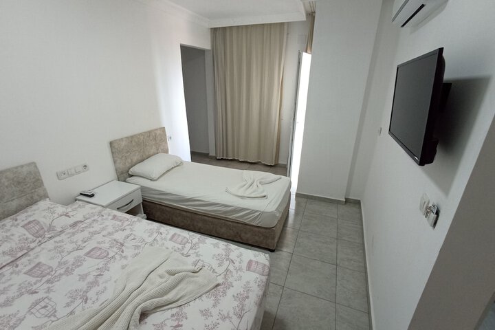 Room 10 of 57