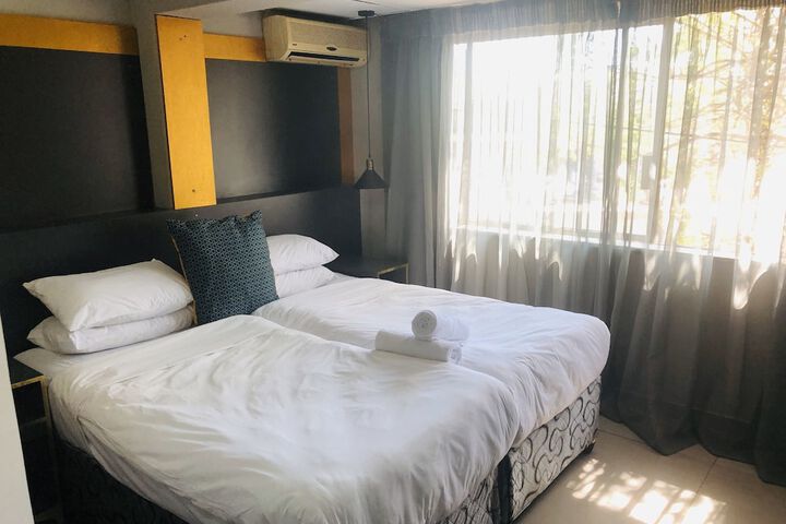 Room 122 of 241