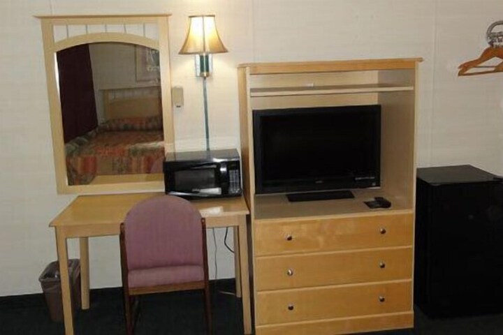 Room 18 of 30