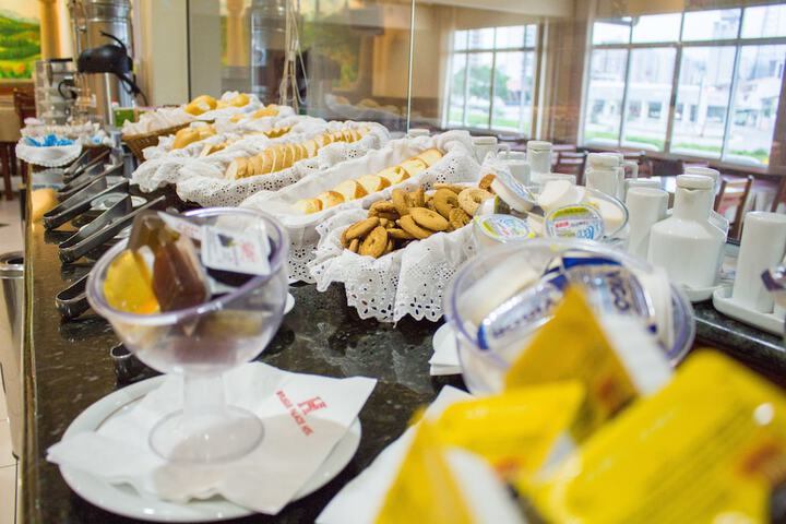 Breakfast/Coffee Service 33 of 41
