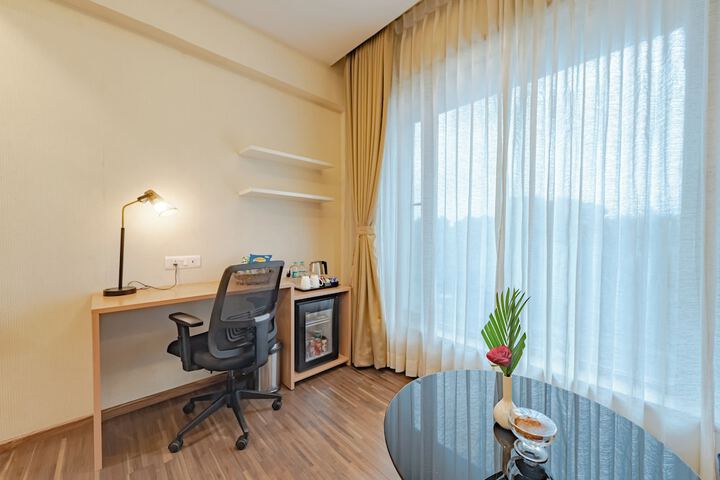 Room 25 of 82