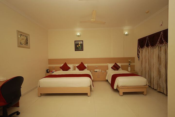 Room 8 of 30