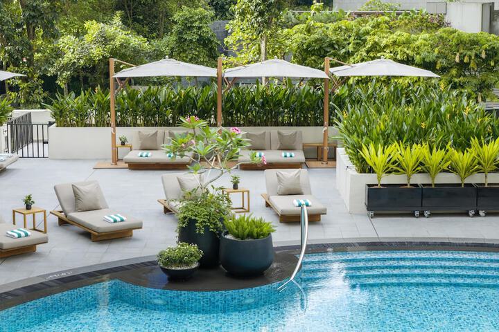 Pool 37 of 70