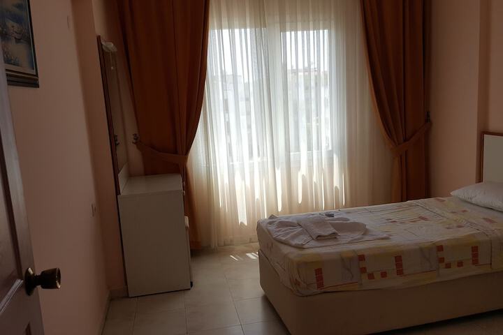 Room 11 of 62