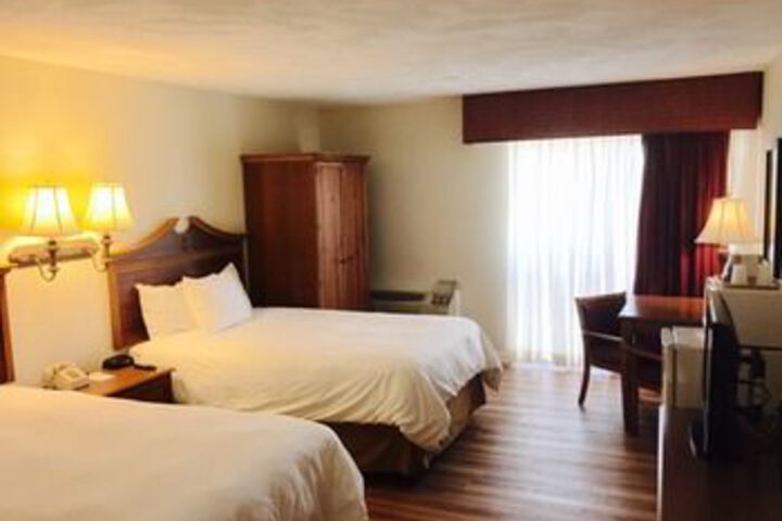Room 10 of 24