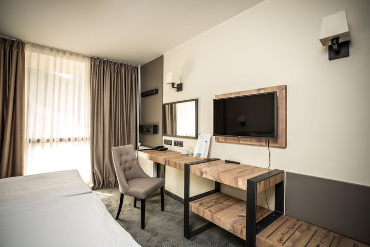 Room 7 of 78
