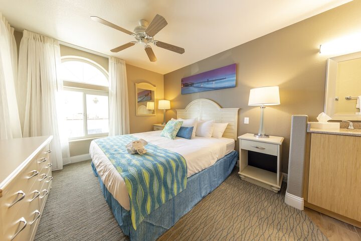Room 5 of 40