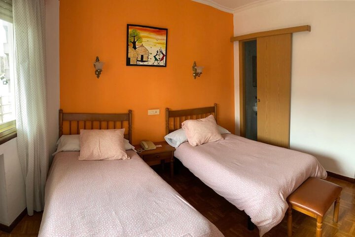Room 27 of 50