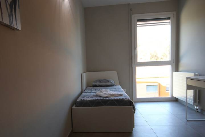 Room 9 of 124