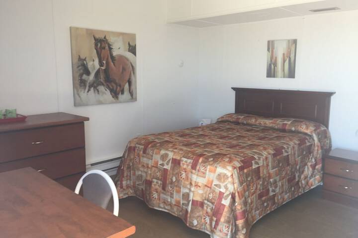 Room 9 of 36
