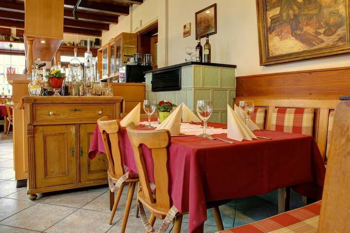 Dining Photos