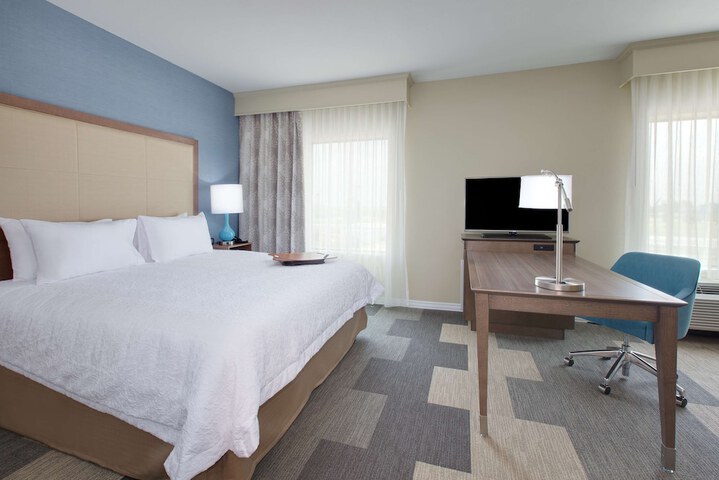 Room 4 of 25
