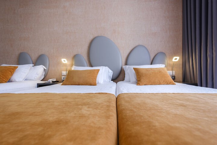 Room 8 of 41