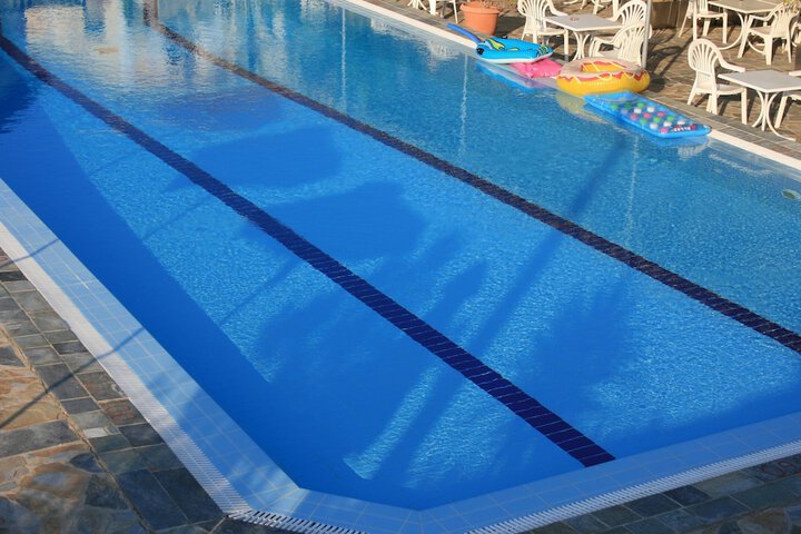 Pool 20 of 25