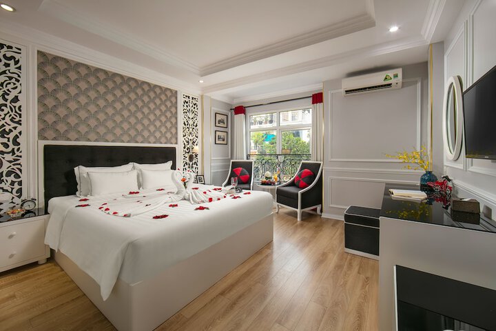 Room 15 of 50