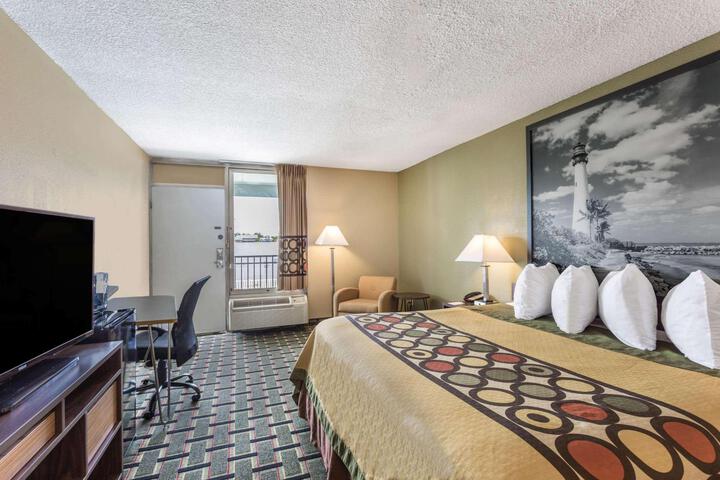 2 Double Beds (3 of 18)