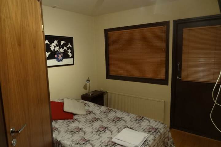 Room 9 of 29