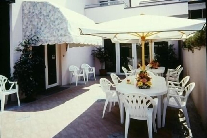 Terrace/Patio 45 of 47