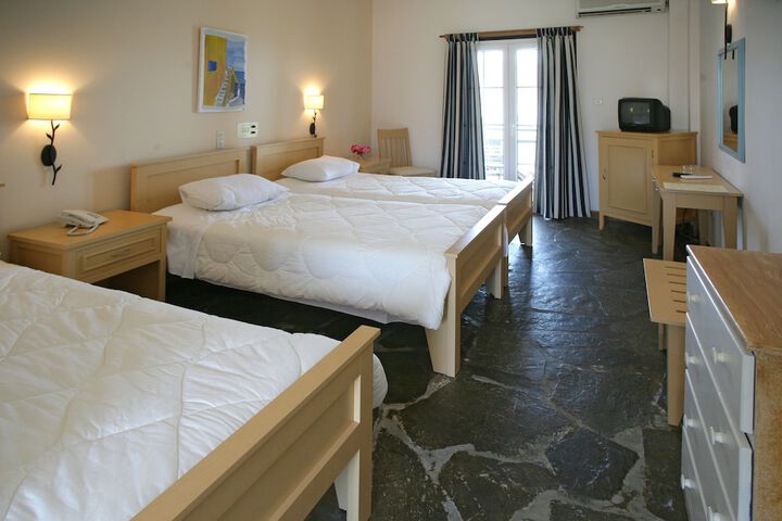 Room 10 of 68