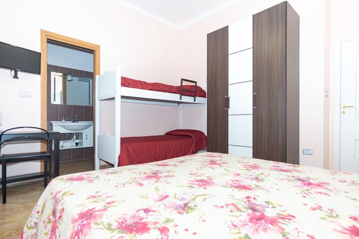Room 7 of 29