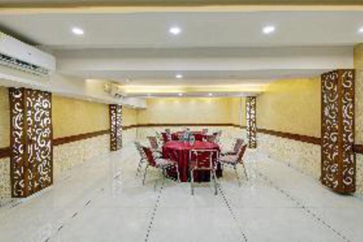 Ballroom/Hall 6 of 39
